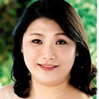 三峰かずこ