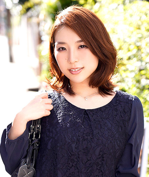 八乃つばさ
