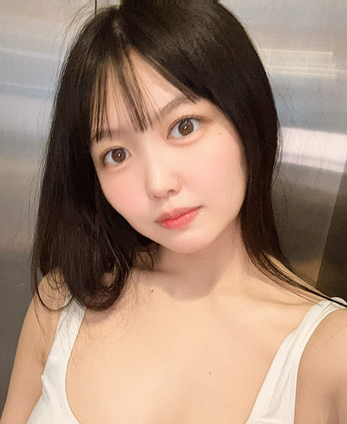 双葉あゆか