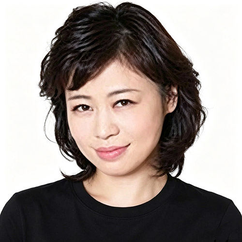 山岡真理