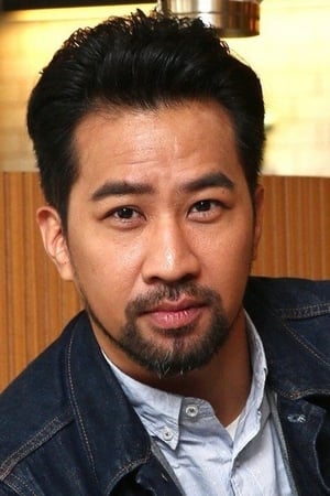 黄健玮