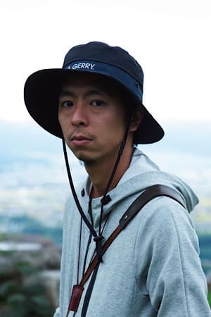 加治屋彰人