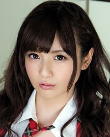 栗林里莉