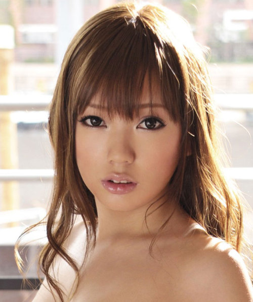 三浦芽依