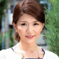 上原美里