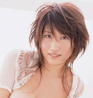 峰なゆか