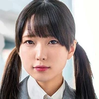 新美かりん