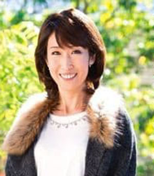 新見冴子