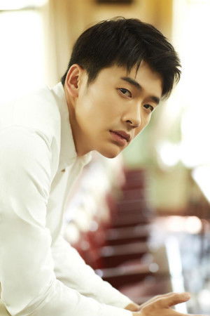 靳锦