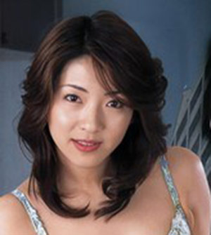 瀬名涼子