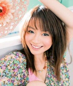 秋元まゆ花