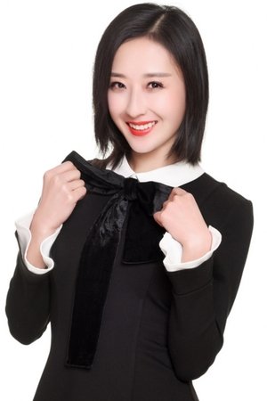 尹艺佳