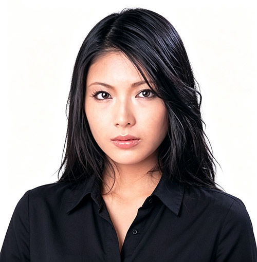 上原リナ