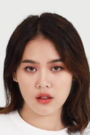 潘娜达·卡伍育